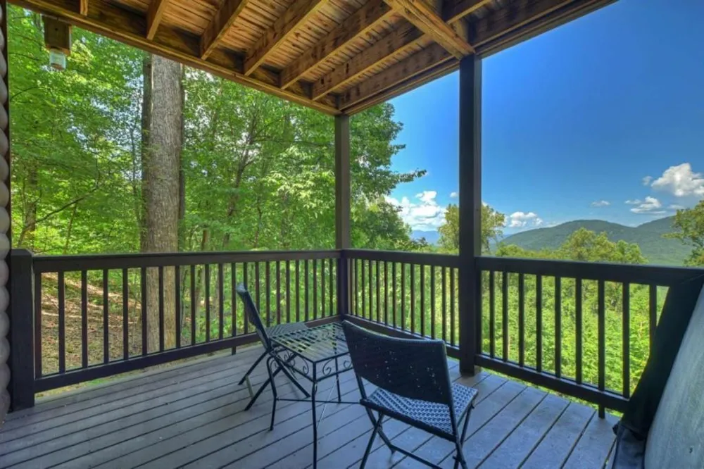 917 Walnut Ridge Ellijay, GA 30536