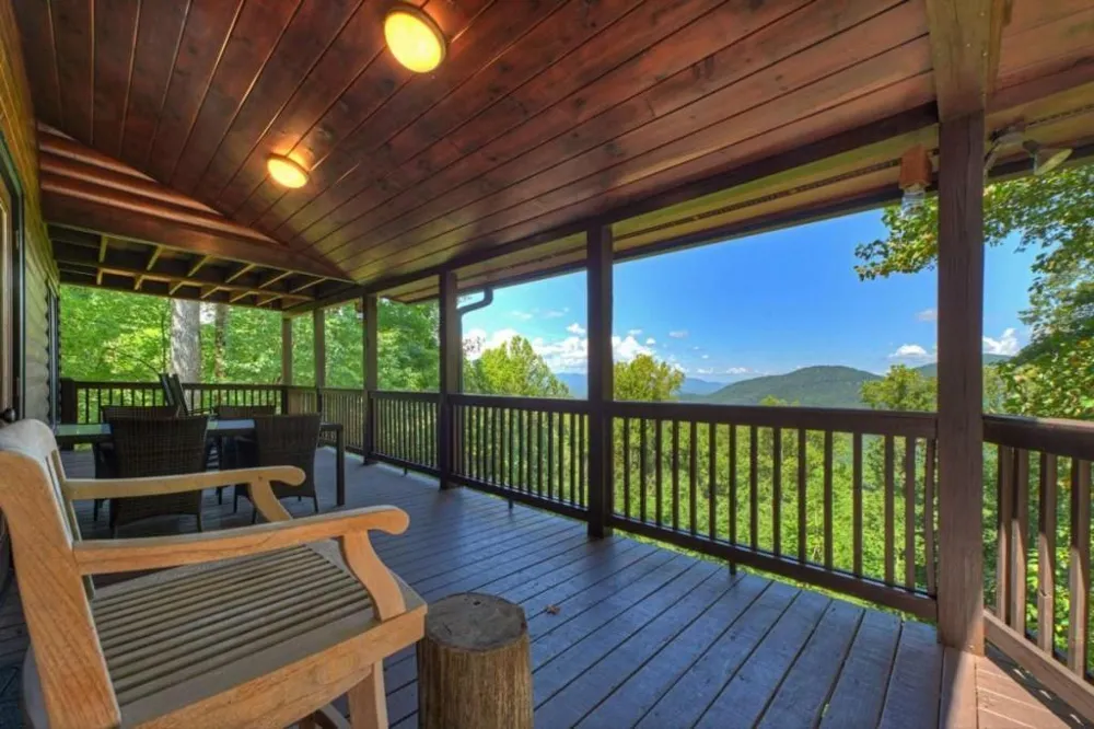 917 Walnut Ridge Ellijay, GA 30536
