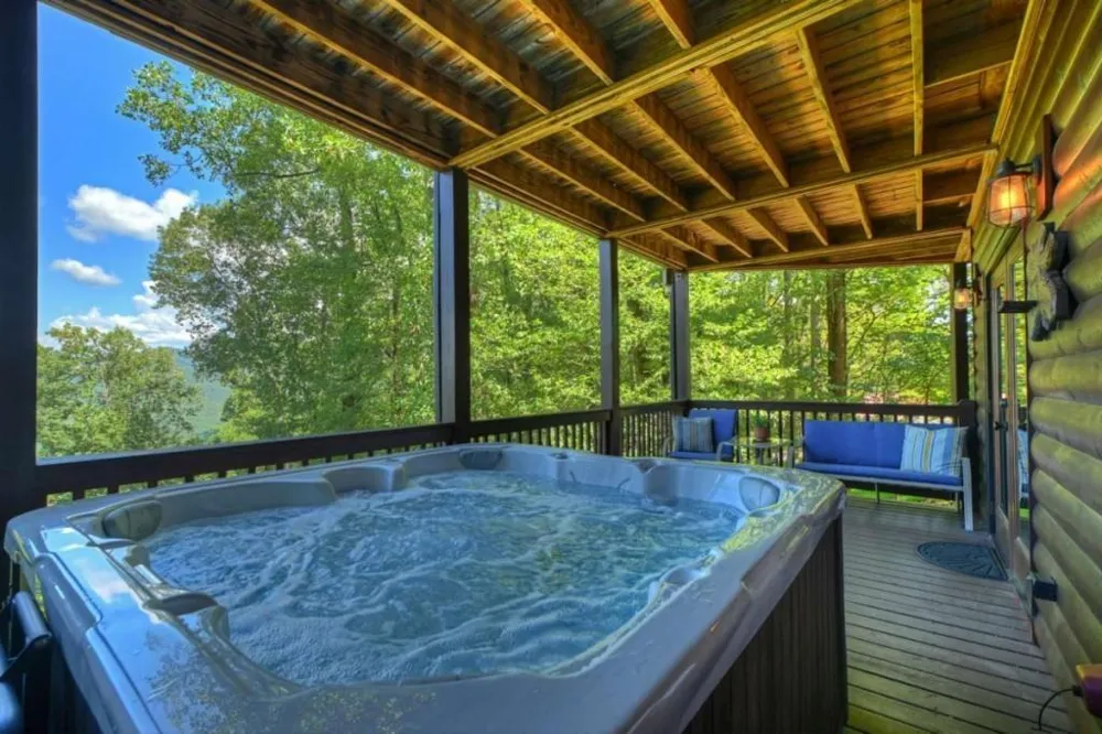 917 Walnut Ridge Ellijay, GA 30536