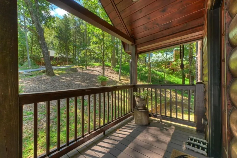 917 Walnut Ridge Ellijay, GA 30536