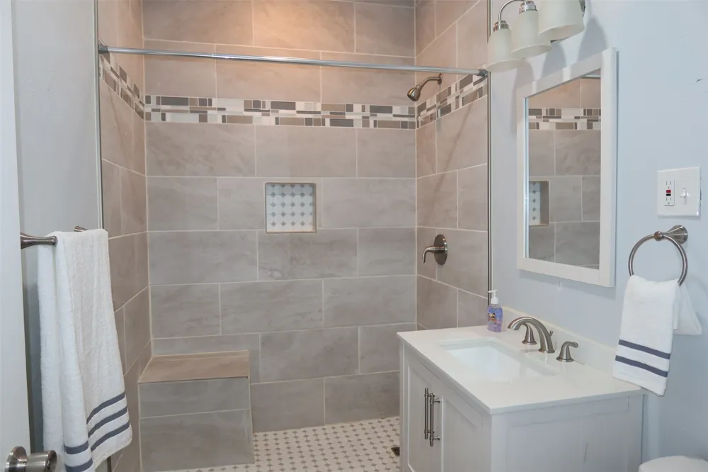 707 FOLEY STREET Seymour, TX 76308