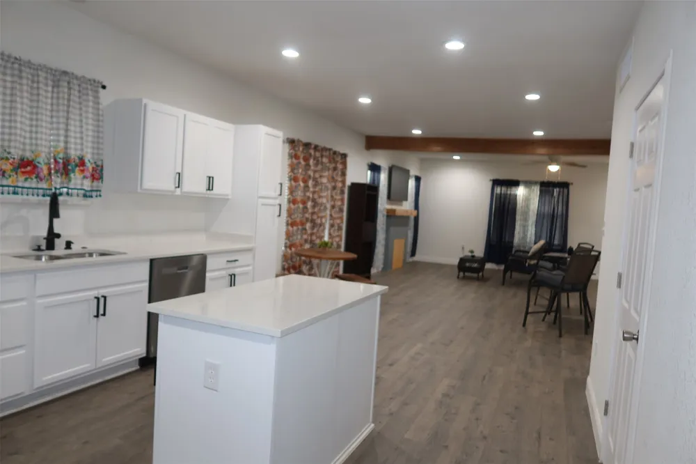 707 FOLEY STREET Seymour, TX 76308