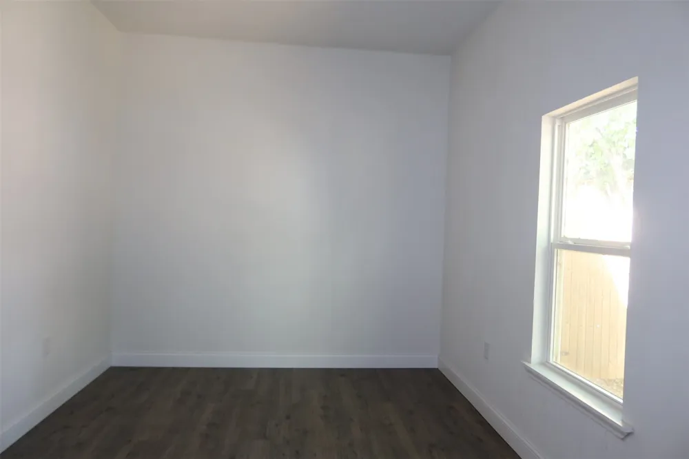 707 FOLEY STREET Seymour, TX 76308