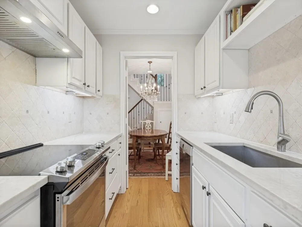 7617 Riverbrook Drive Dallas, TX 75230