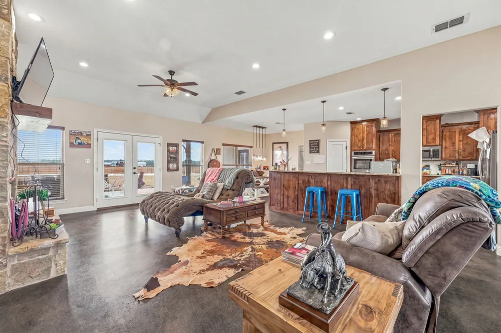 265 Private Road 1728 Stephenville, TX 76401