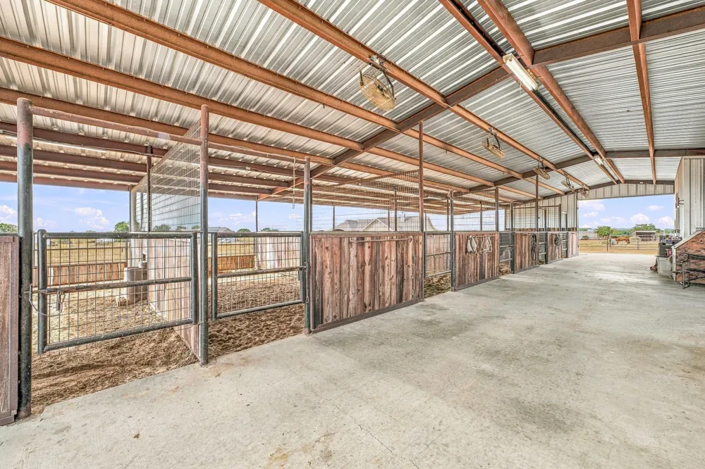 265 Private Road 1728 Stephenville, TX 76401