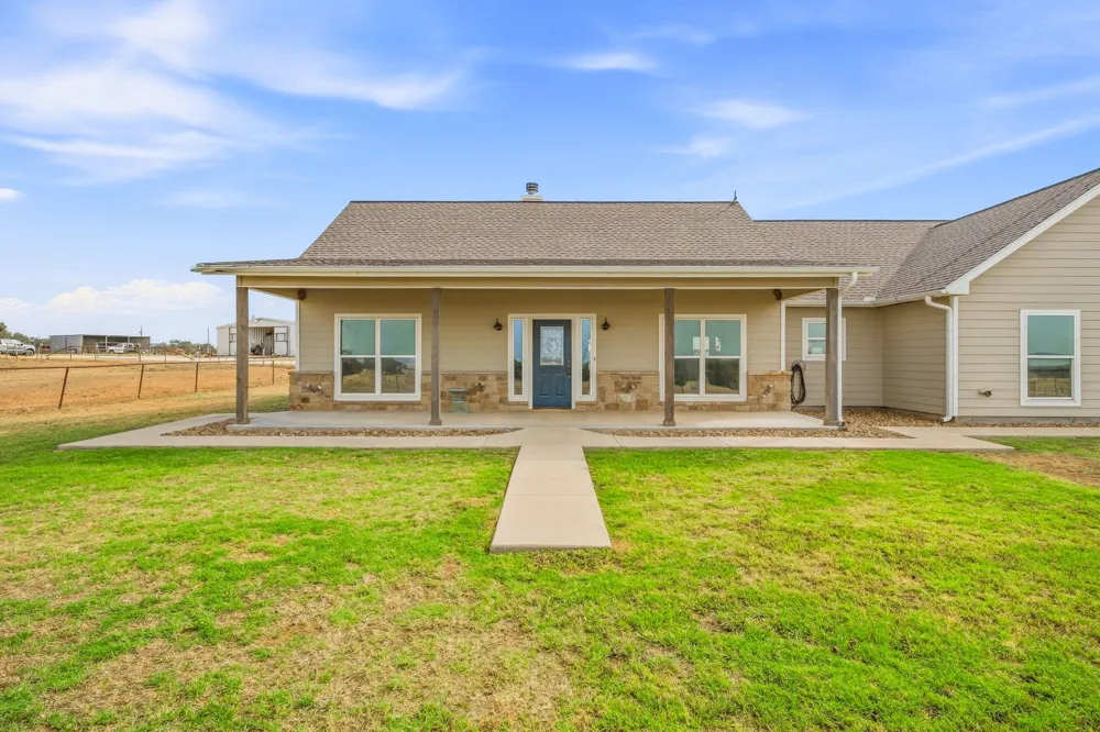 265 Private Road 1728 Stephenville, TX 76401