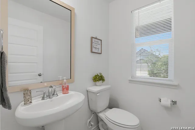 3243 COMANCHE XING San Antonio, TX 78224