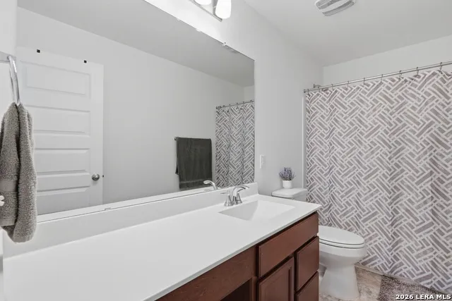 3243 COMANCHE XING San Antonio, TX 78224