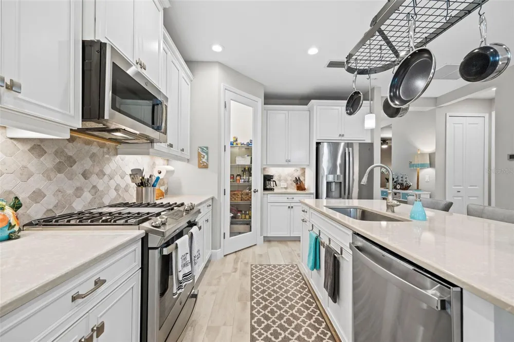 7008 MISTRAL WAY Fort Myers, FL 33966