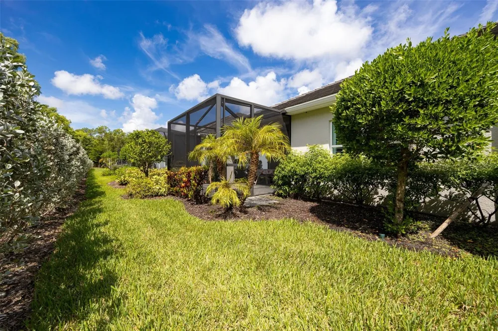 7008 MISTRAL WAY Fort Myers, FL 33966