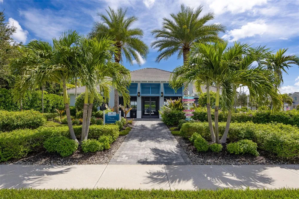 7008 MISTRAL WAY Fort Myers, FL 33966