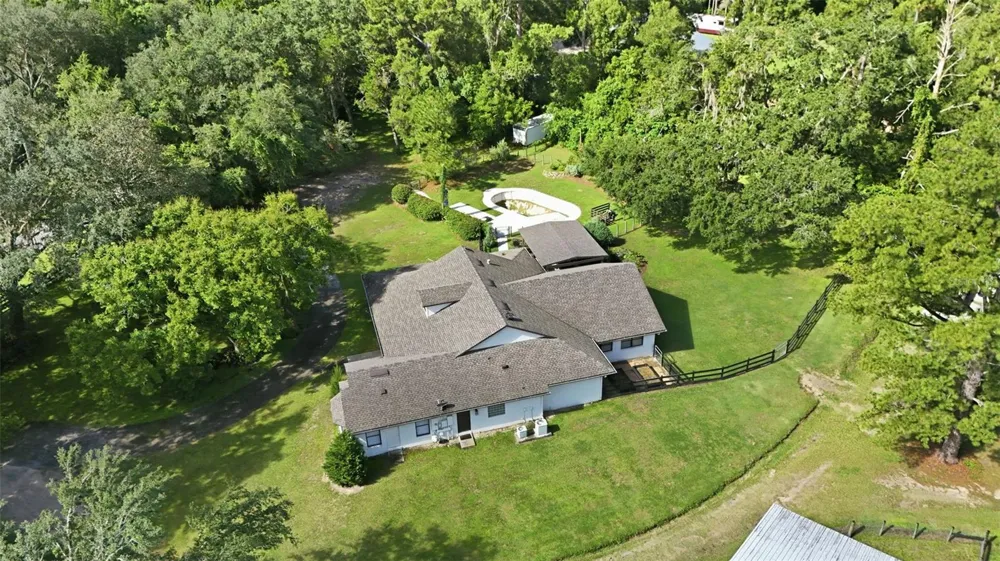 22301 CORONADO SOMERSET DRIVE Sorrento, FL 32776