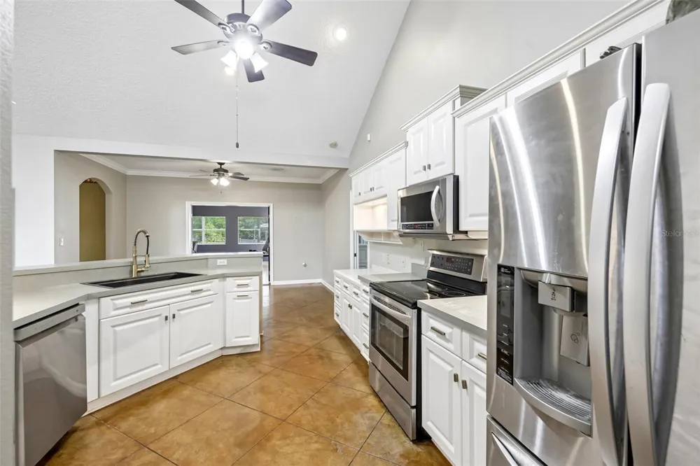 22301 CORONADO SOMERSET DRIVE Sorrento, FL 32776