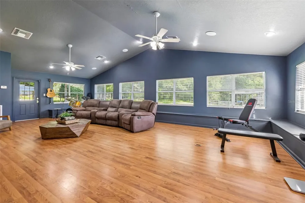 22301 CORONADO SOMERSET DRIVE Sorrento, FL 32776