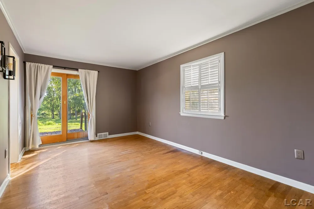 717 Granger Street Manchester, MI 48158