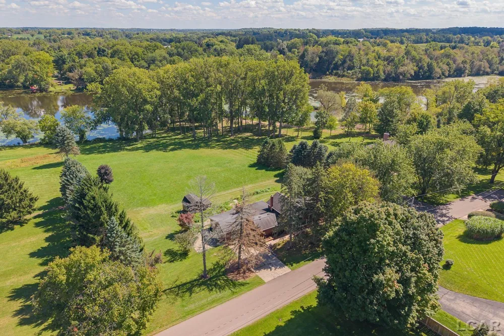 717 Granger Street Manchester, MI 48158