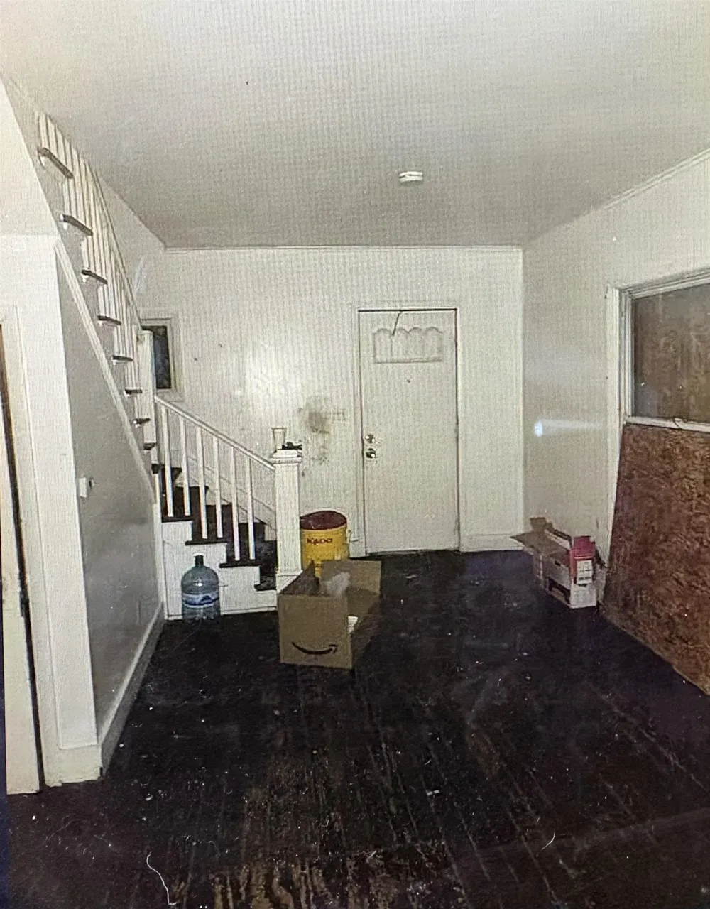 1986 Howard Avenue Flint City, MI 48503