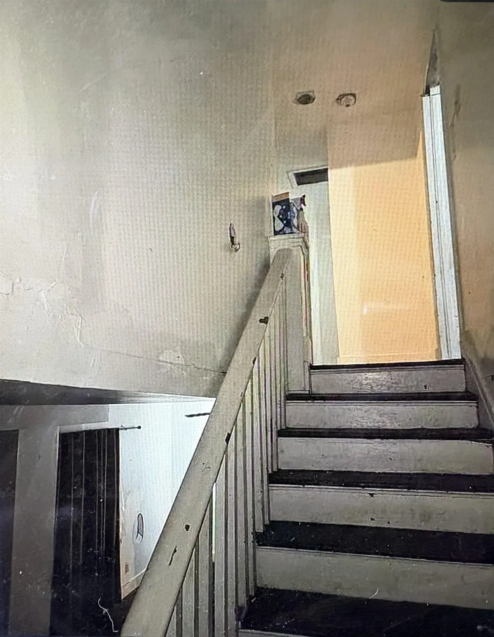 1986 Howard Avenue Flint City, MI 48503