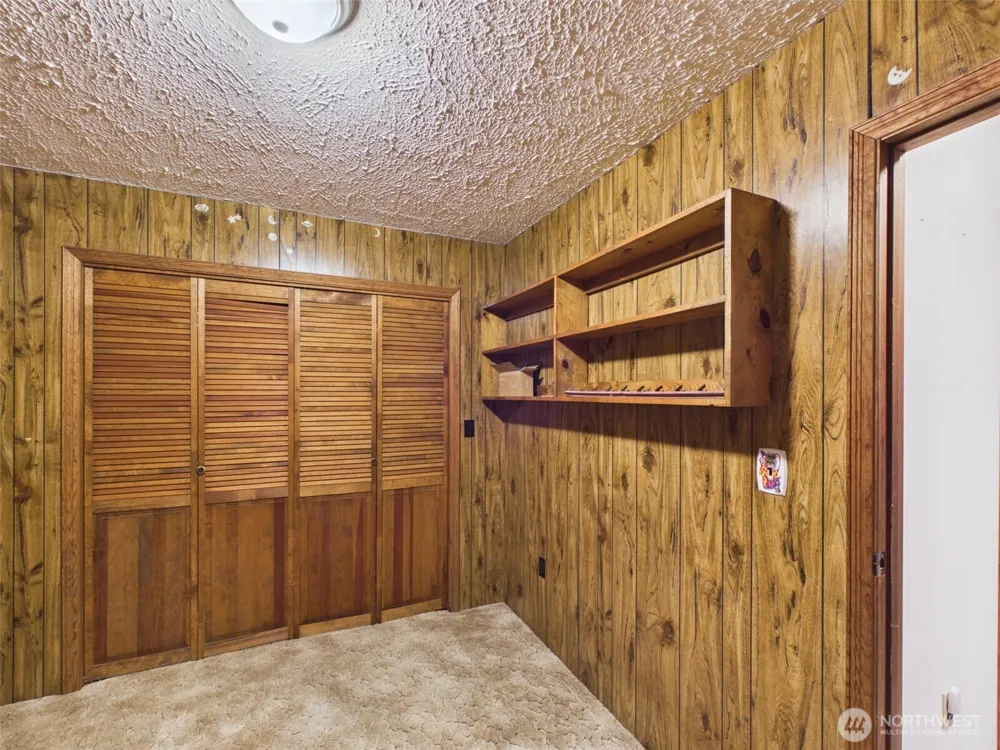 145 Barrett Creek Road Republic, WA 99166