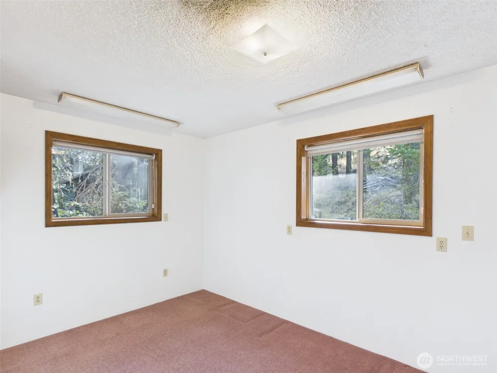145 Barrett Creek Road Republic, WA 99166