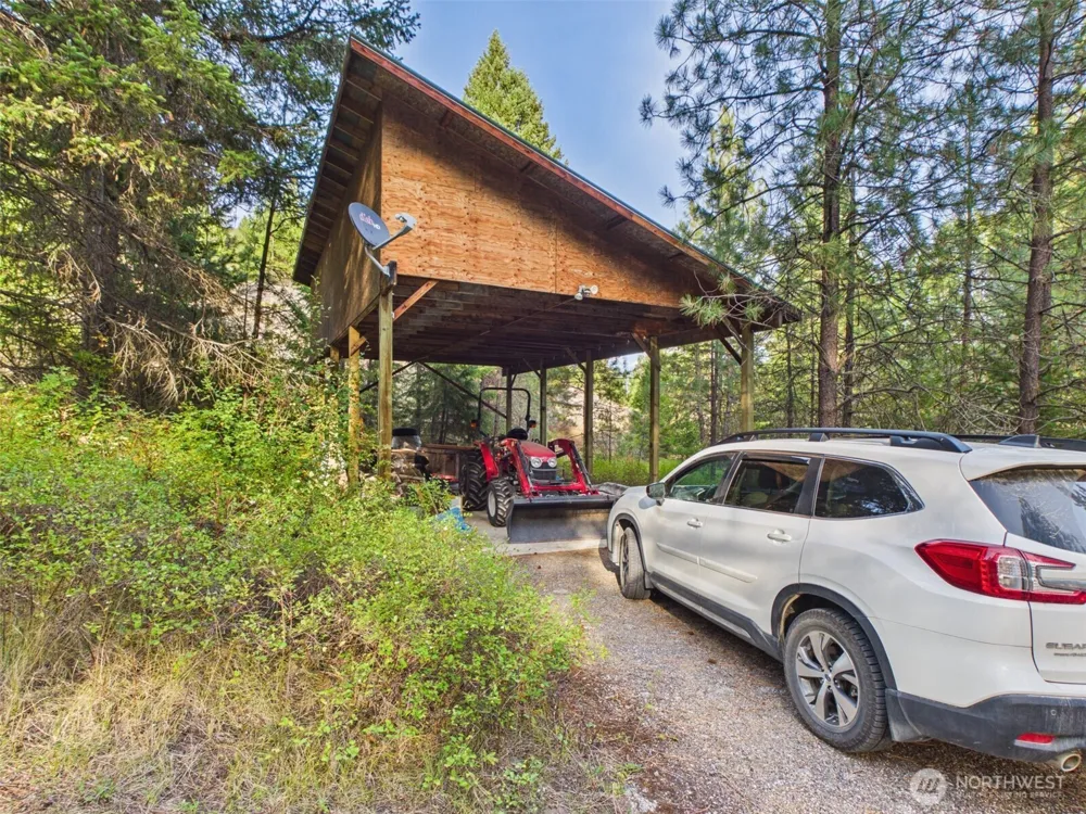 145 Barrett Creek Road Republic, WA 99166
