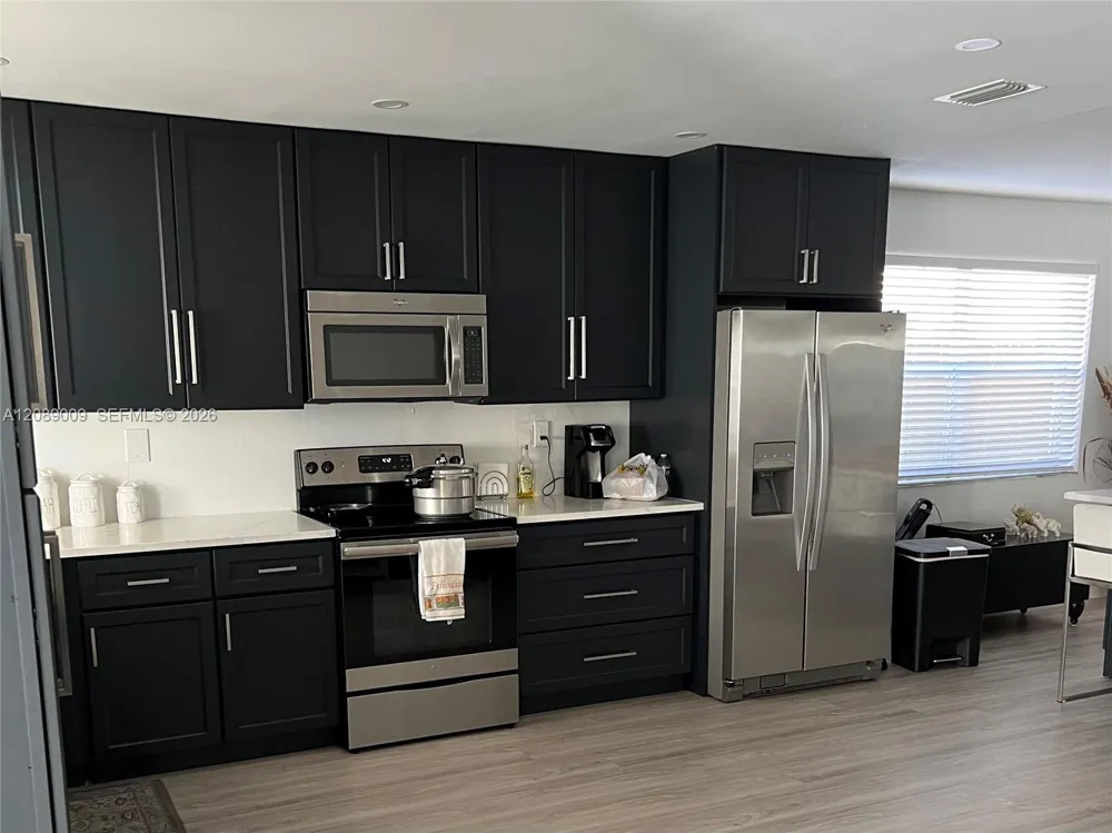 3771 NE 16th Ave Pompano Beach, FL 33064