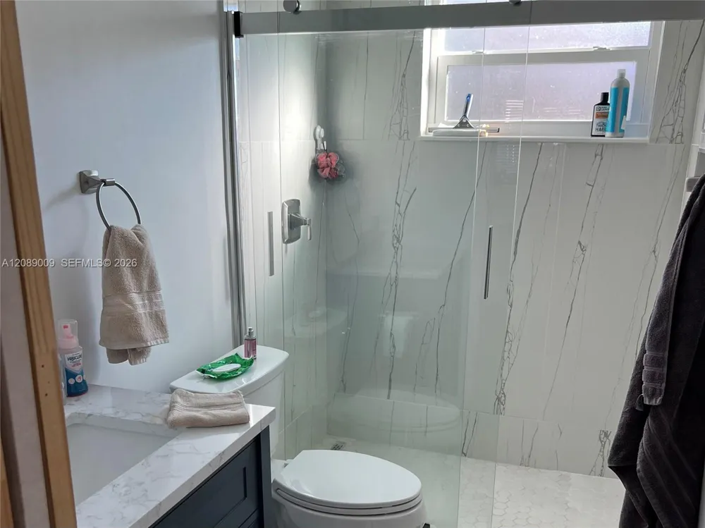 3771 NE 16th Ave Pompano Beach, FL 33064