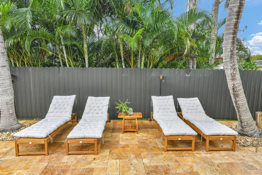 1167 Jason Way West Palm Beach, FL 33406