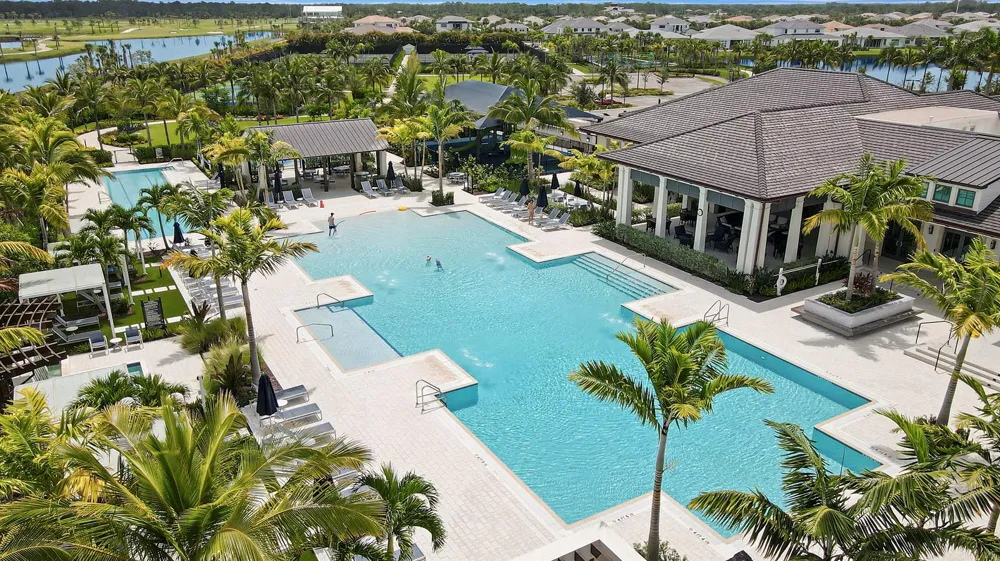 10909 STELLAR CIRCLE Palm Beach Gardens, FL 33412