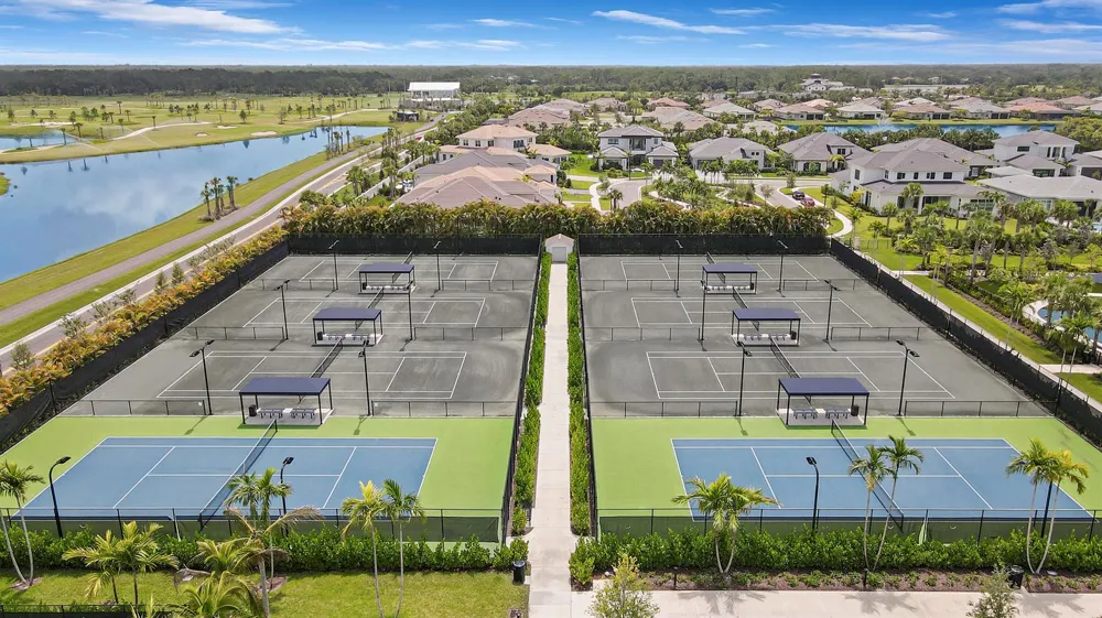 10909 STELLAR CIRCLE Palm Beach Gardens, FL 33412