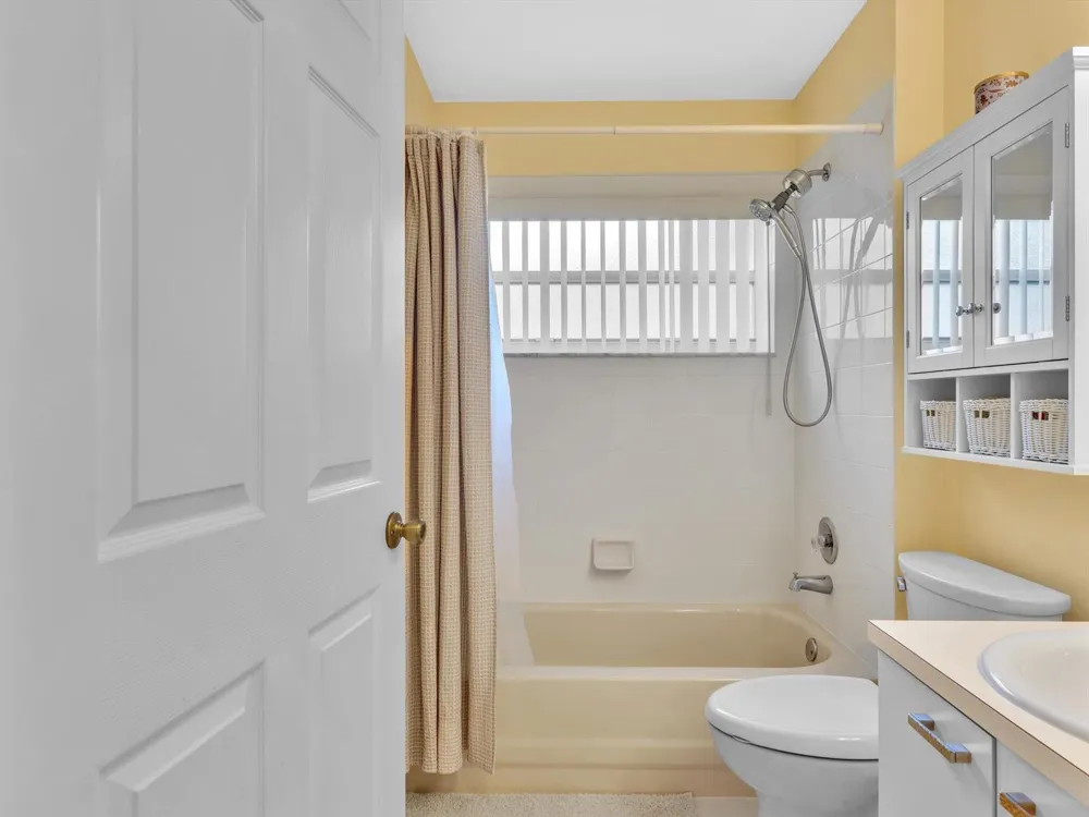 110 SAUSALITO DRIVE Boynton Beach, FL 33436