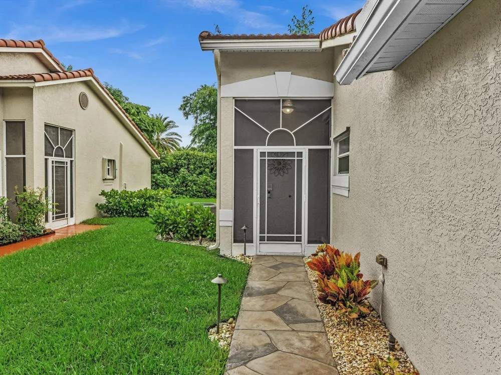 110 SAUSALITO DRIVE Boynton Beach, FL 33436