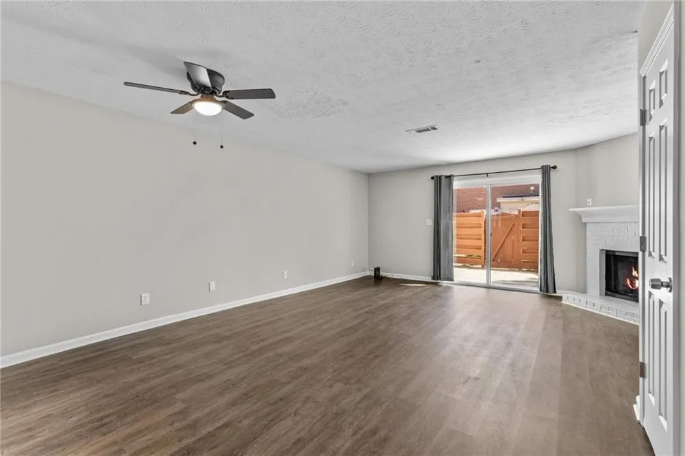 2828 Webb Bridge Road Alpharetta, GA 30009