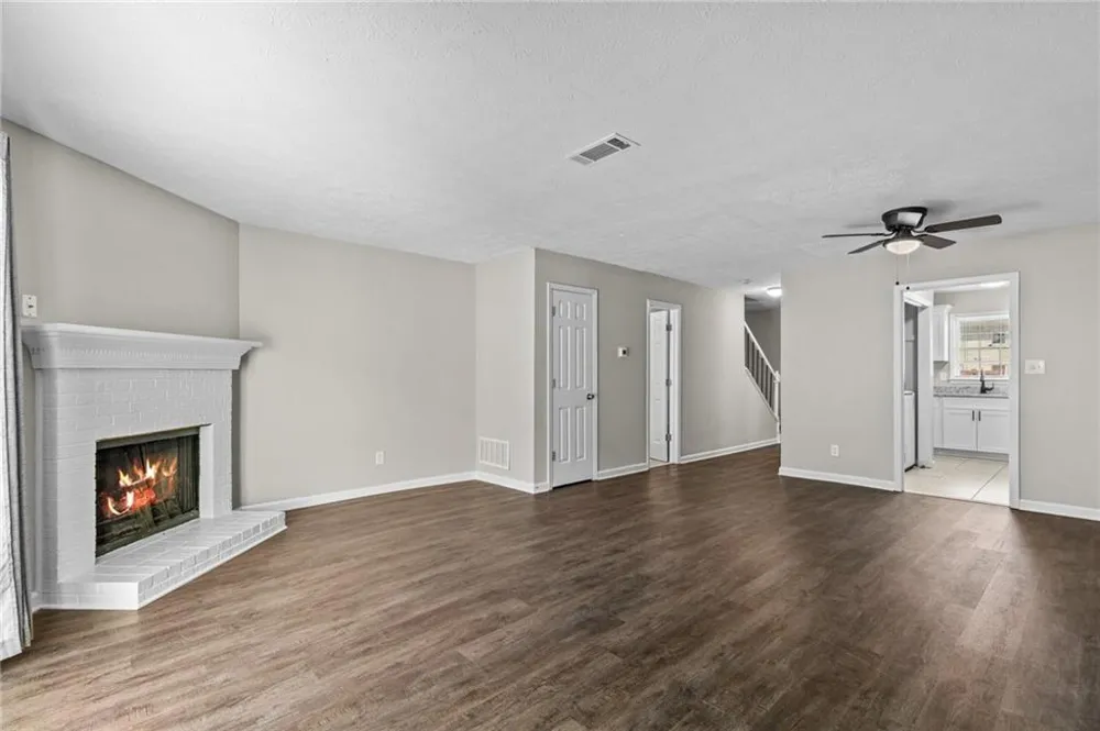 2828 Webb Bridge Road Alpharetta, GA 30009