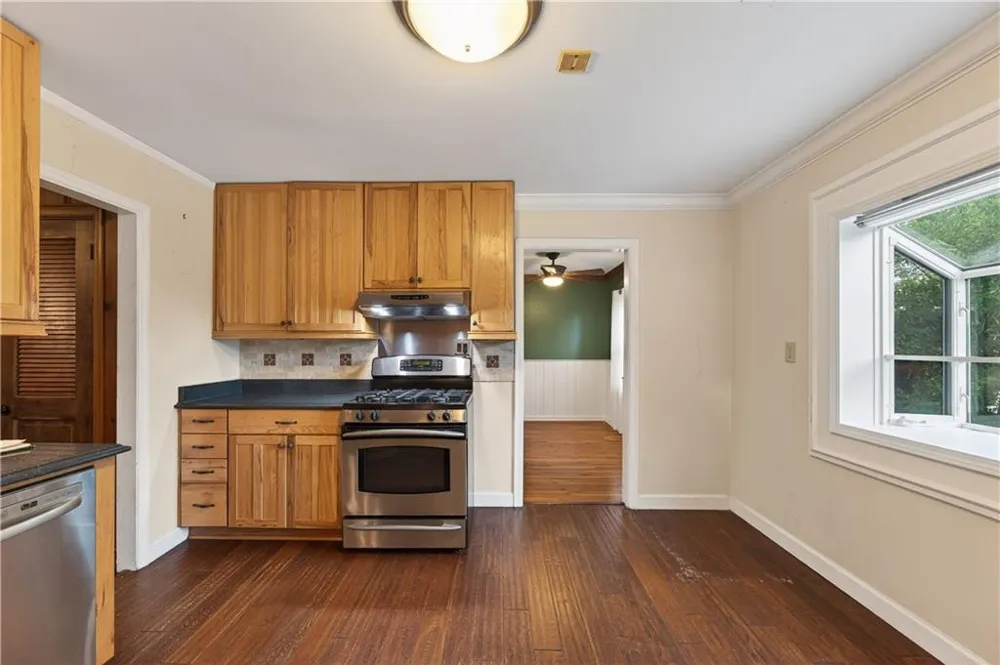 4490 Dallas Street Acworth, GA 30101