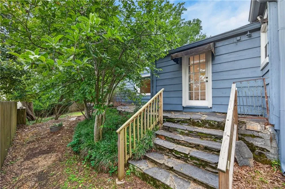 4490 Dallas Street Acworth, GA 30101