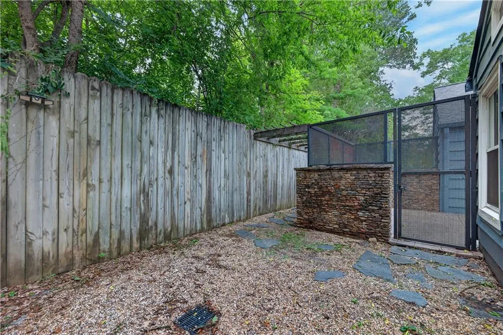 4490 Dallas Street Acworth, GA 30101