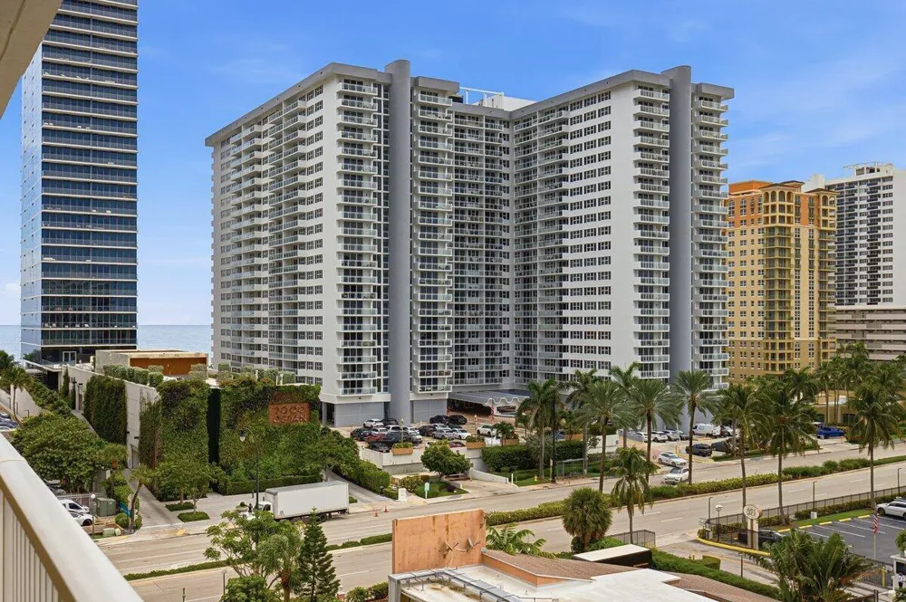 1985 S OCEAN DRIVE #6G Hallandale Beach, FL 33009