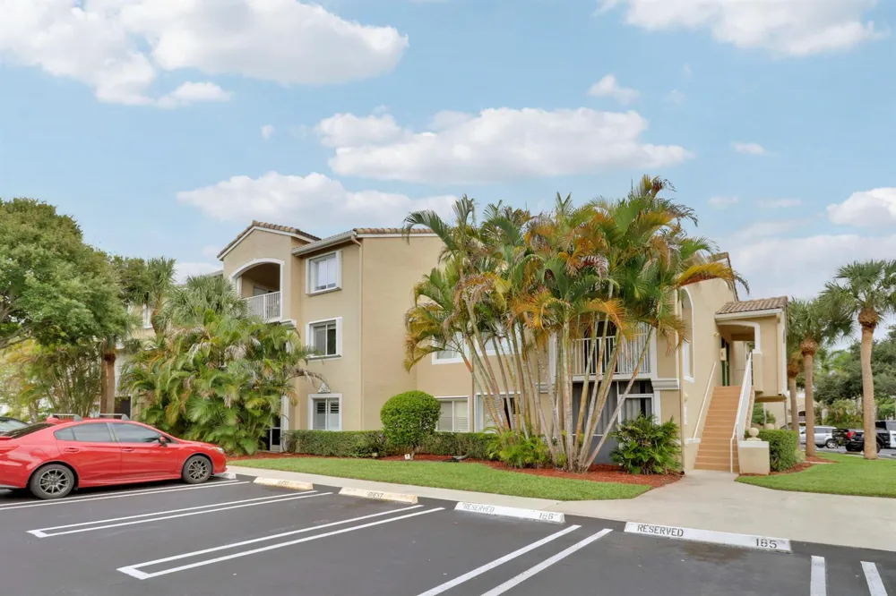 242 Village Boulevard #2212 Tequesta, FL 33469