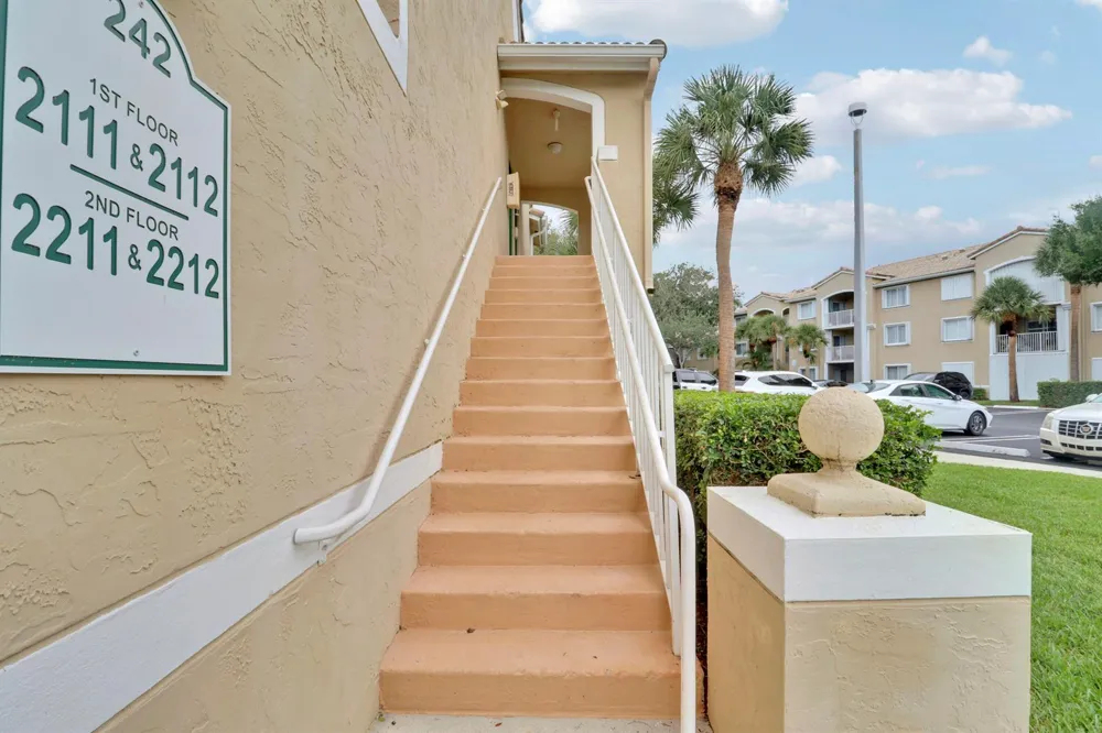 242 Village Boulevard #2212 Tequesta, FL 33469