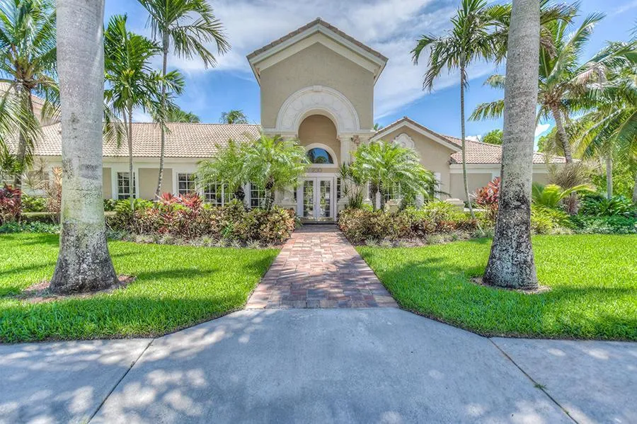 242 Village Boulevard #2212 Tequesta, FL 33469