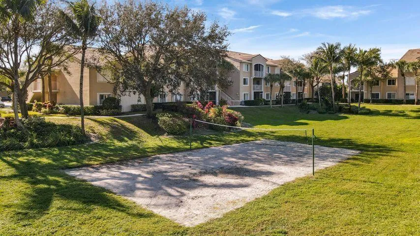 242 Village Boulevard #2212 Tequesta, FL 33469