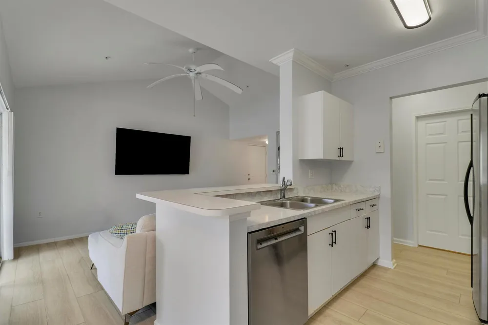 242 Village Boulevard #2212 Tequesta, FL 33469