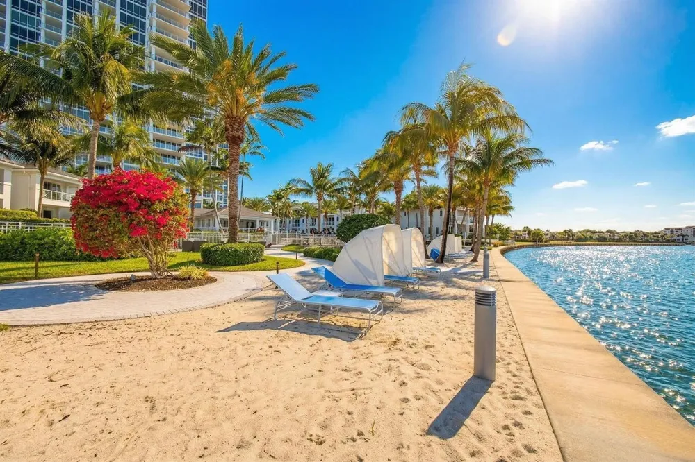 1 Water Club Way #1904 North Palm Beach, FL 33408