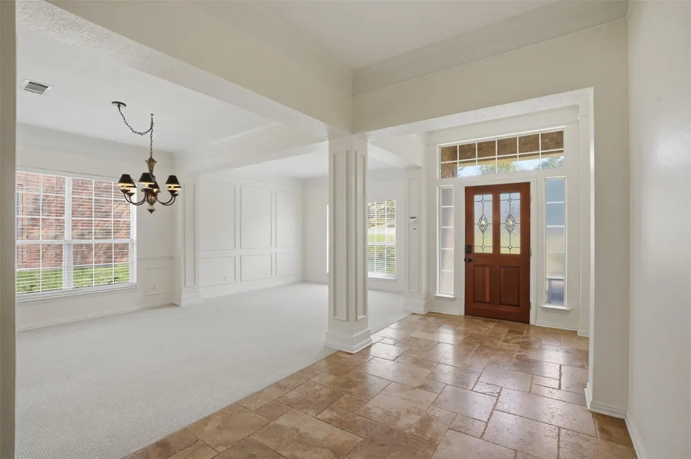 6613 Barclay Lane Garland, TX 75044
