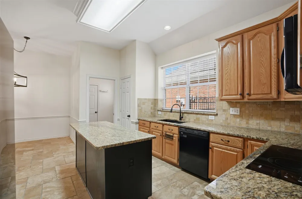 6613 Barclay Lane Garland, TX 75044
