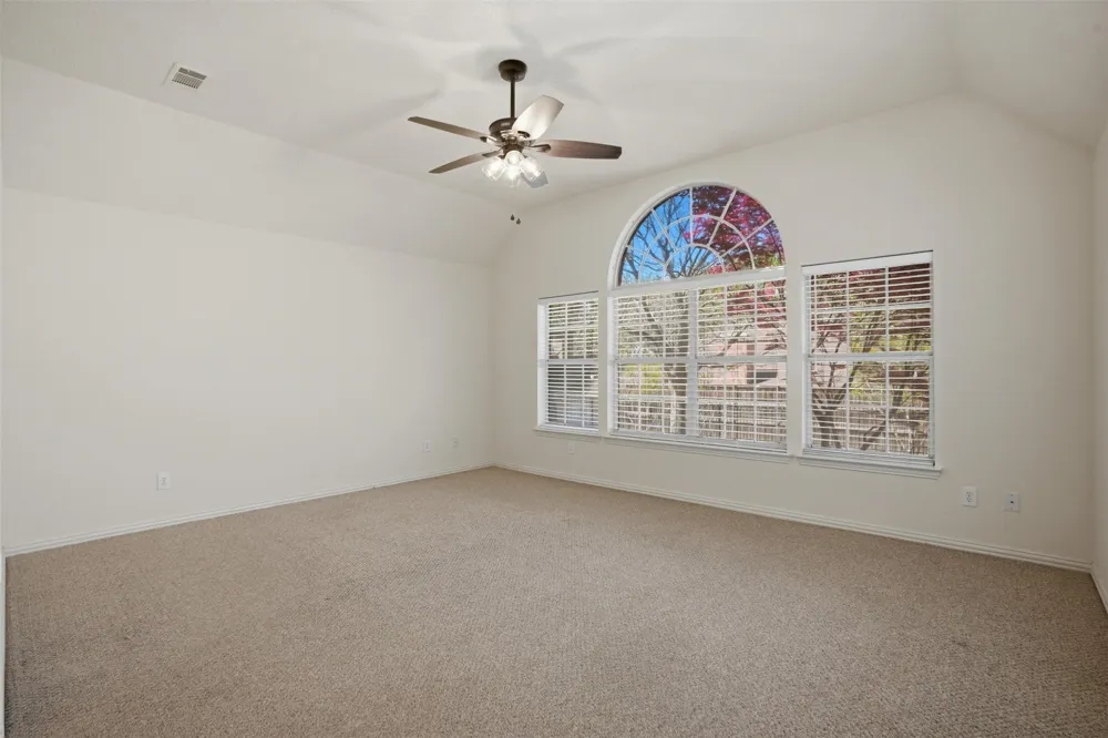 6613 Barclay Lane Garland, TX 75044