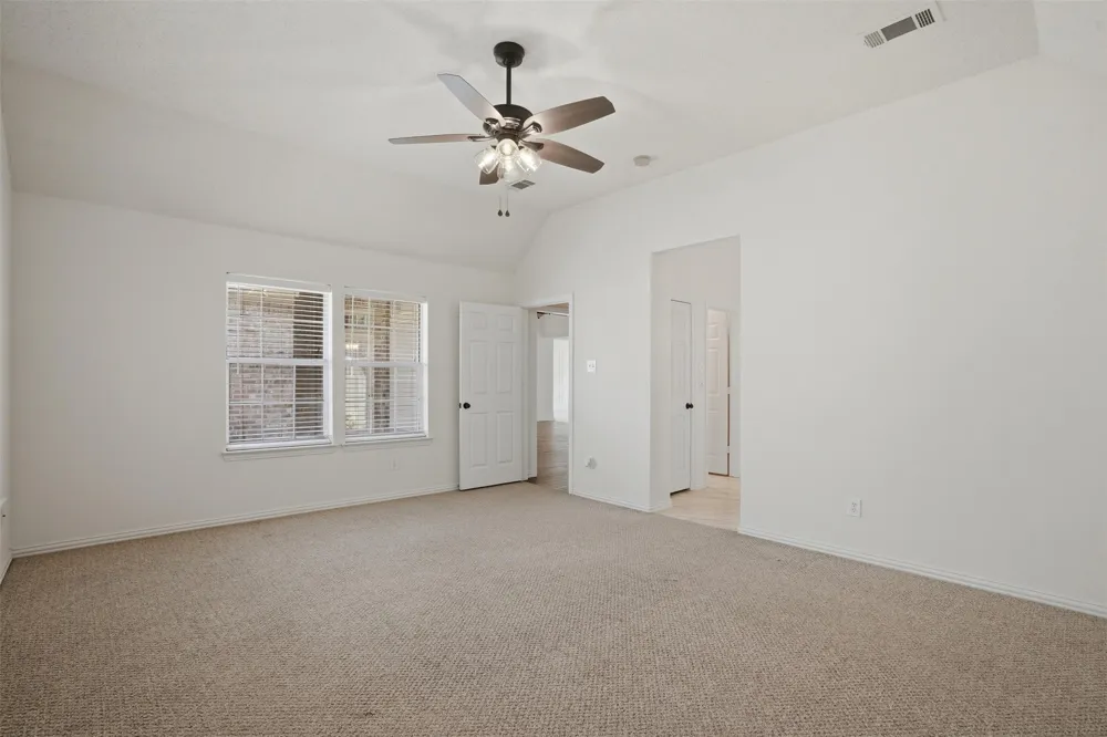 6613 Barclay Lane Garland, TX 75044