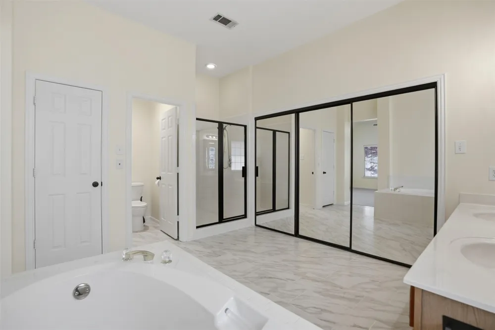 6613 Barclay Lane Garland, TX 75044